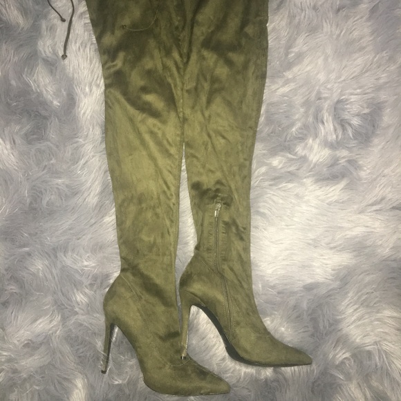 Boots 😍 - Picture 1 of 3